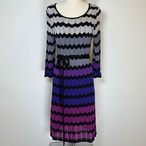 Danny and Nicole Chevron Print Purple Gray Black Belted Knit Dress Size Large